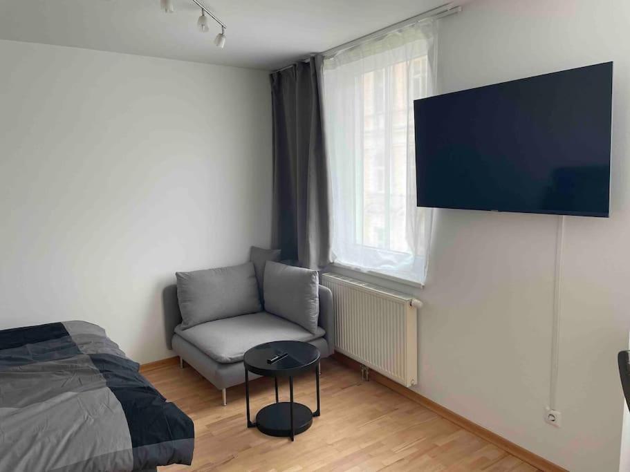 Apartment Next To Mariahilferstrasse فيينا المظهر الخارجي الصورة